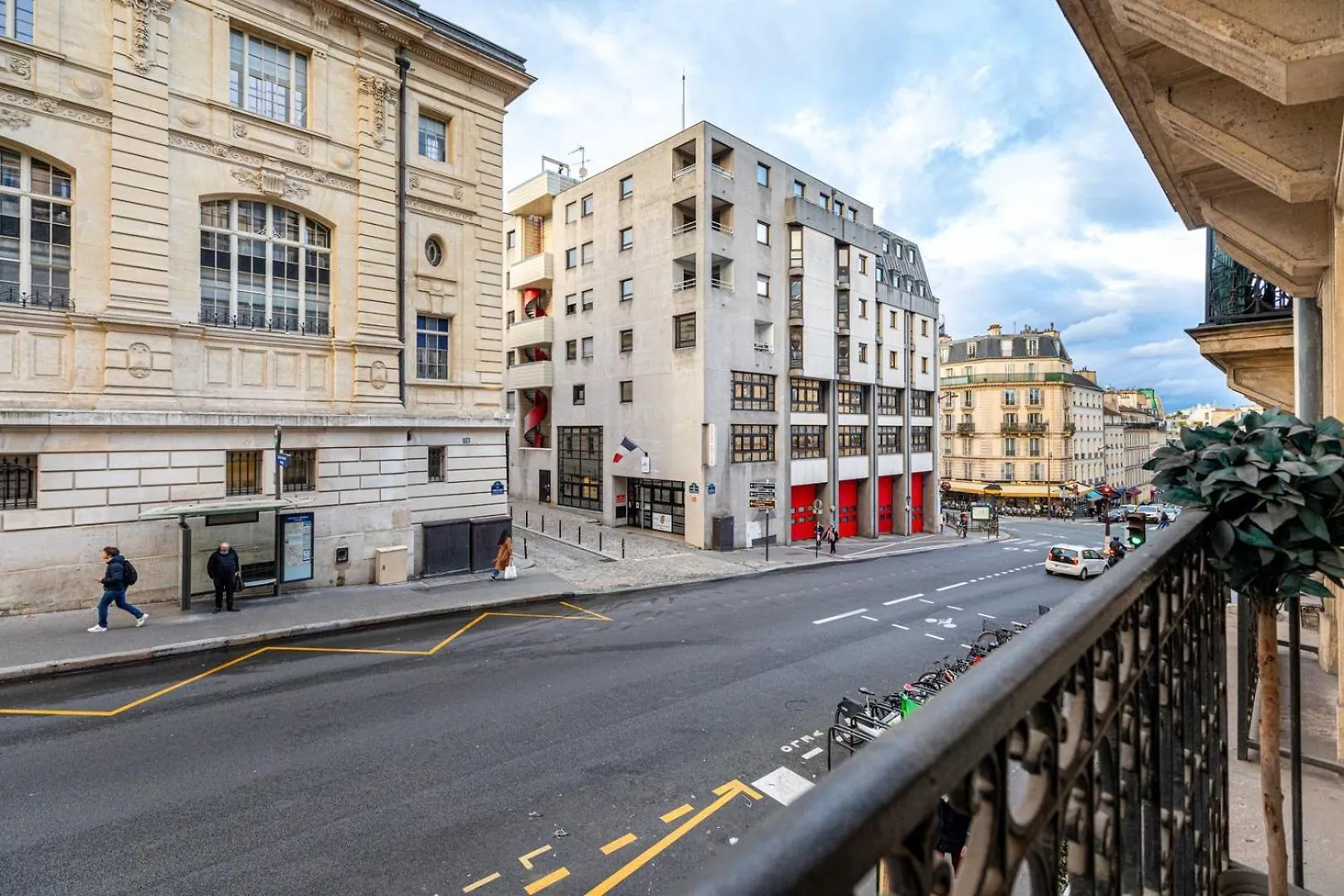 Guestready - Superb Appt Pres Du Patheon Daire Paris